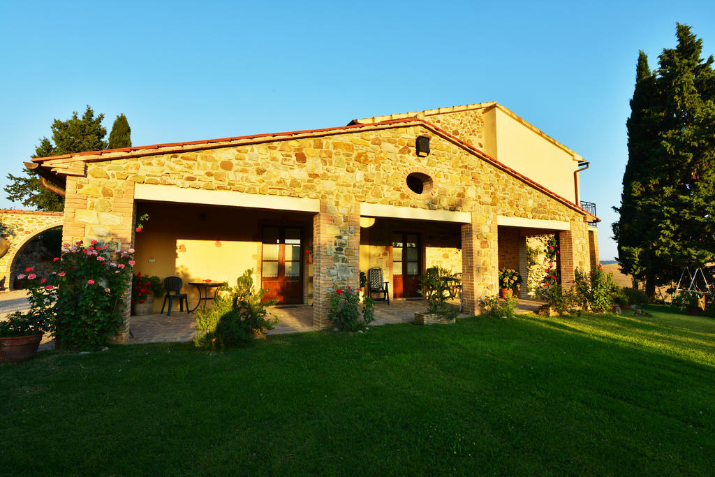 Agriturismo Podere Micitto Usi Ngoại thất bức ảnh